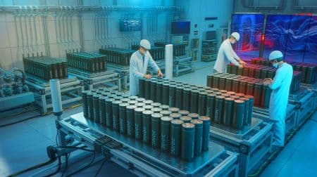 South 8 Technologies : un investissement de 11 millions d’euros pour révolutionner les batteries LiGas dans la défense Illustration de la levée de fonds de South 8 Technologies pour développer ses batteries LiGas destinées aux environnements extrêmes.